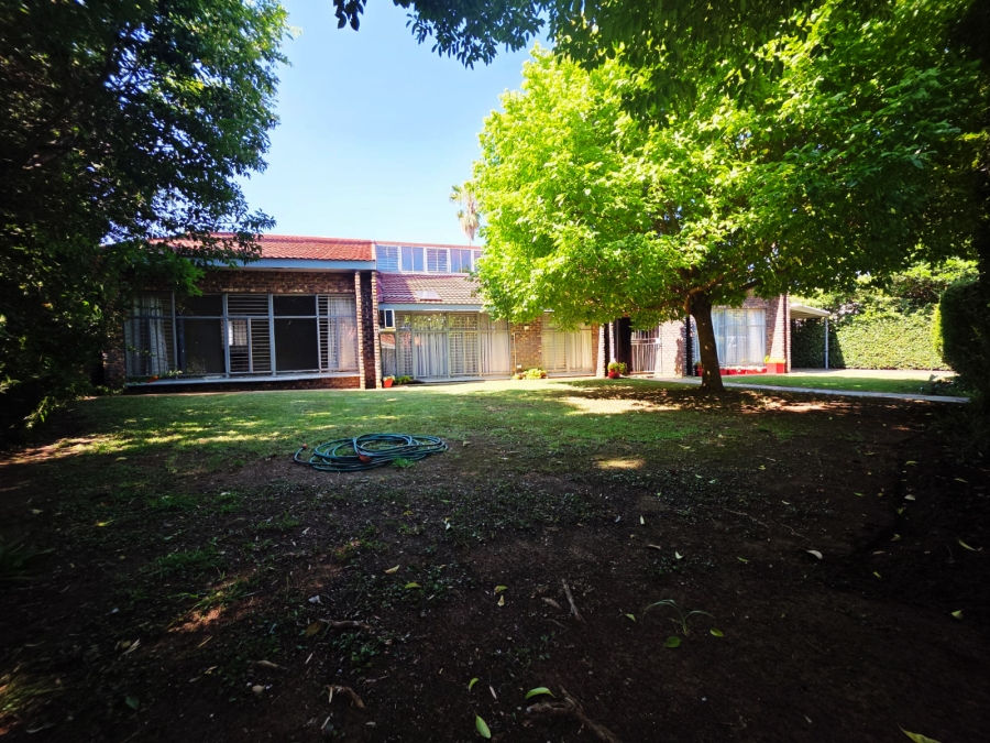 4 Bedroom Property for Sale in Van Der Hoff Park North West